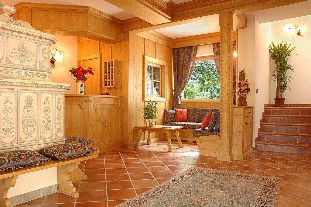 Hotel Garni La Soldanella Мадонна-ди-Кампильо Экстерьер фото
