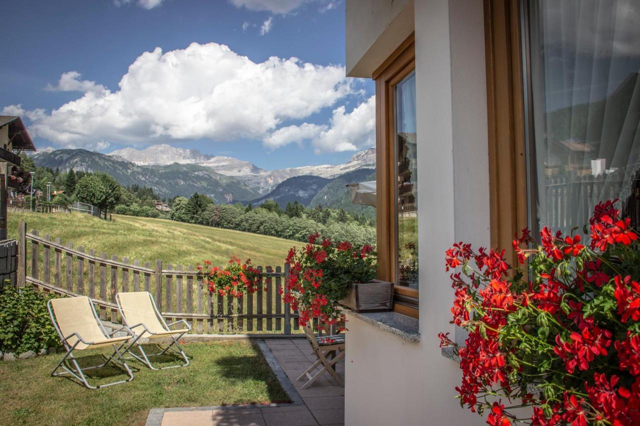 Hotel Garni La Soldanella Мадонна-ди-Кампильо Экстерьер фото