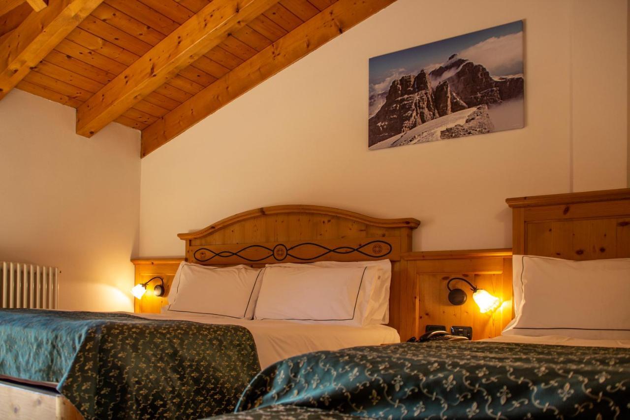 Hotel Garni La Soldanella Мадонна-ди-Кампильо Экстерьер фото